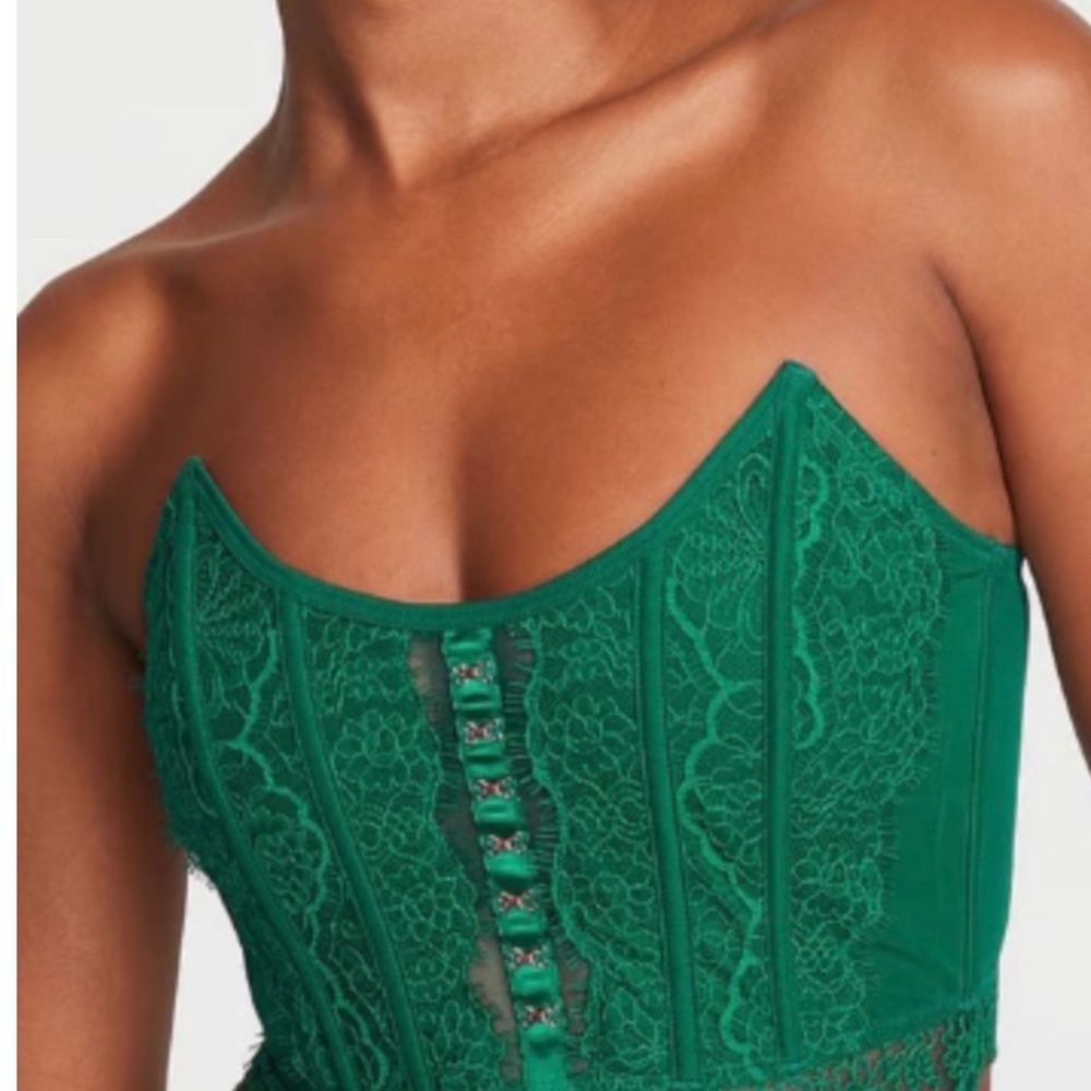 Victoria's Secret Emerald Green Lace Corset Camisole M